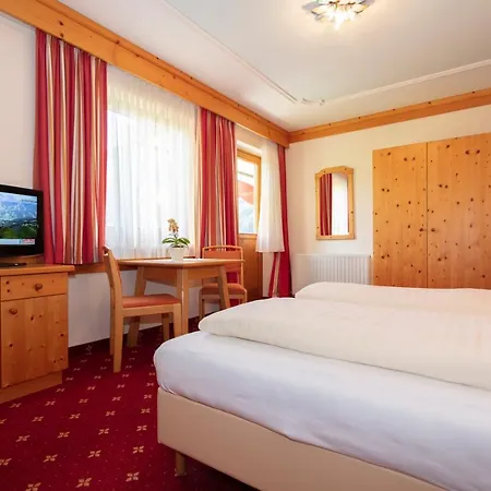 Appartement Schoene Aussicht Saalbach-Hinterglemm Exterior photo
