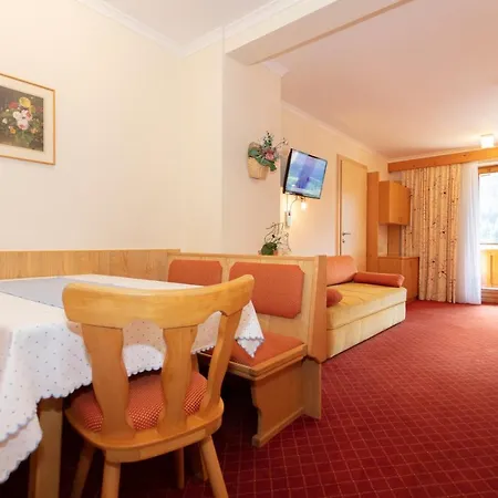 Appartement Schoene Aussicht Saalbach-Hinterglemm Exterior photo