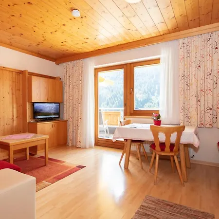 Appartement Schoene Aussicht Saalbach-Hinterglemm Exterior photo