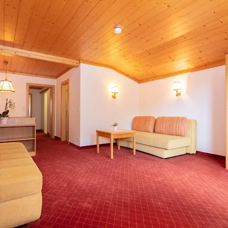 Appartement Schoene Aussicht Saalbach-Hinterglemm Exterior photo
