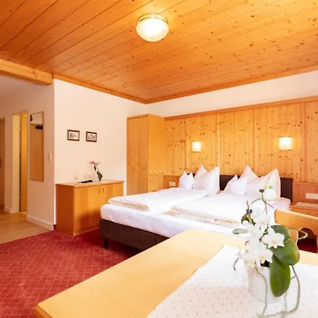 Appartement Schoene Aussicht Saalbach-Hinterglemm Exterior photo
