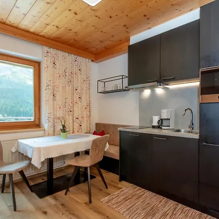 Appartement Schoene Aussicht Saalbach-Hinterglemm Exterior photo